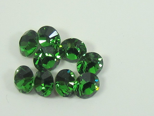 ss24 (5.27-5.44mm) 72pcs. FERN GREEN POINTED BACK European Rhinestones